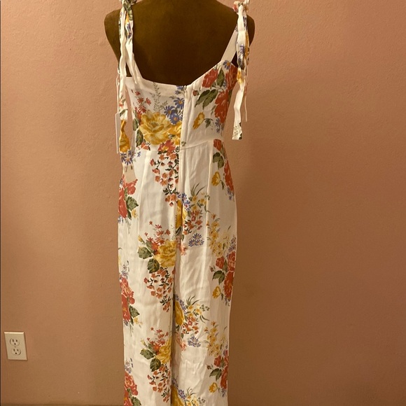 REFORMATION Elegant Floral White Jumpsuit - Picture 5 of 12